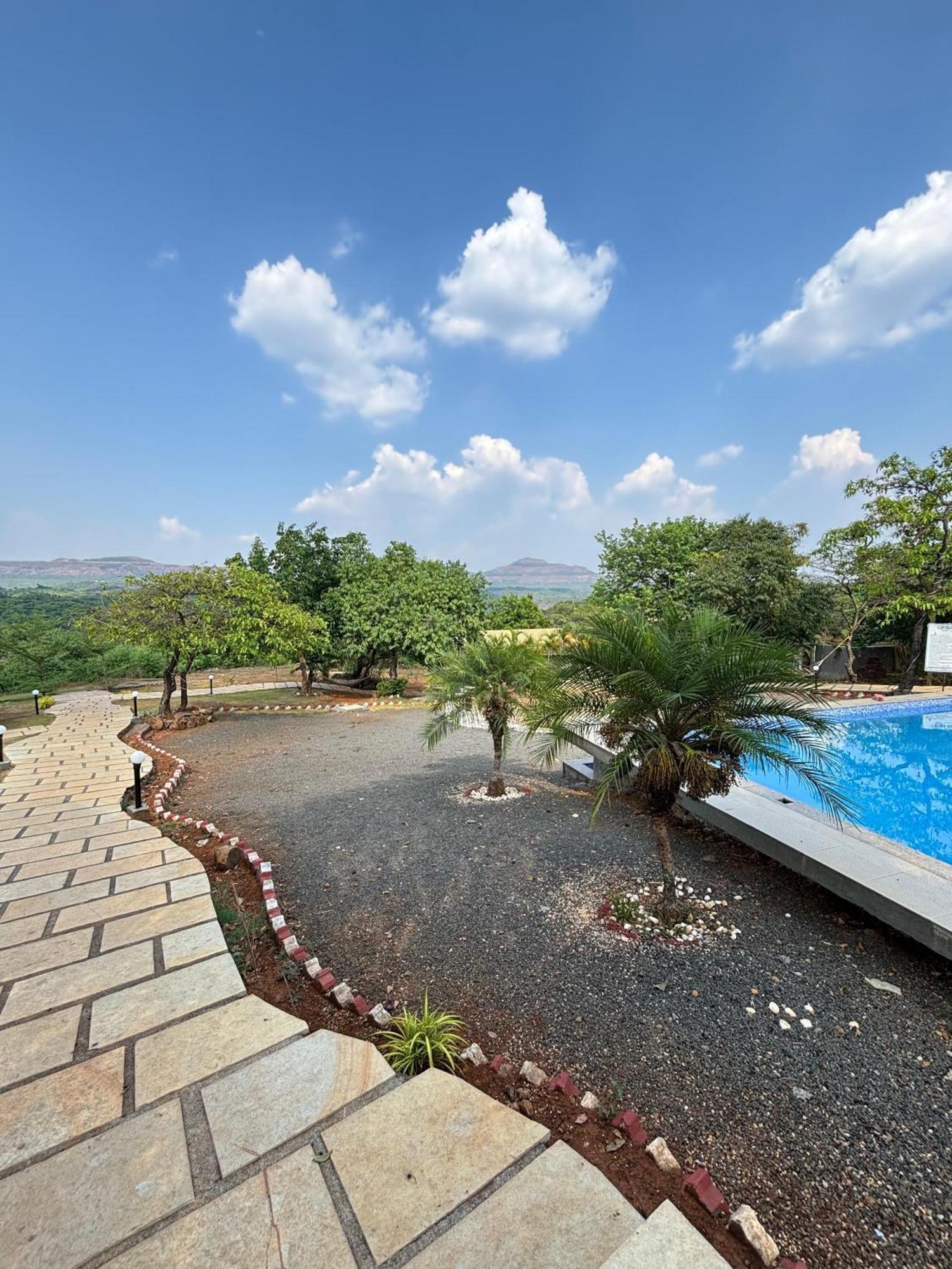 The Canvas Resort In Lonavla Exterior foto