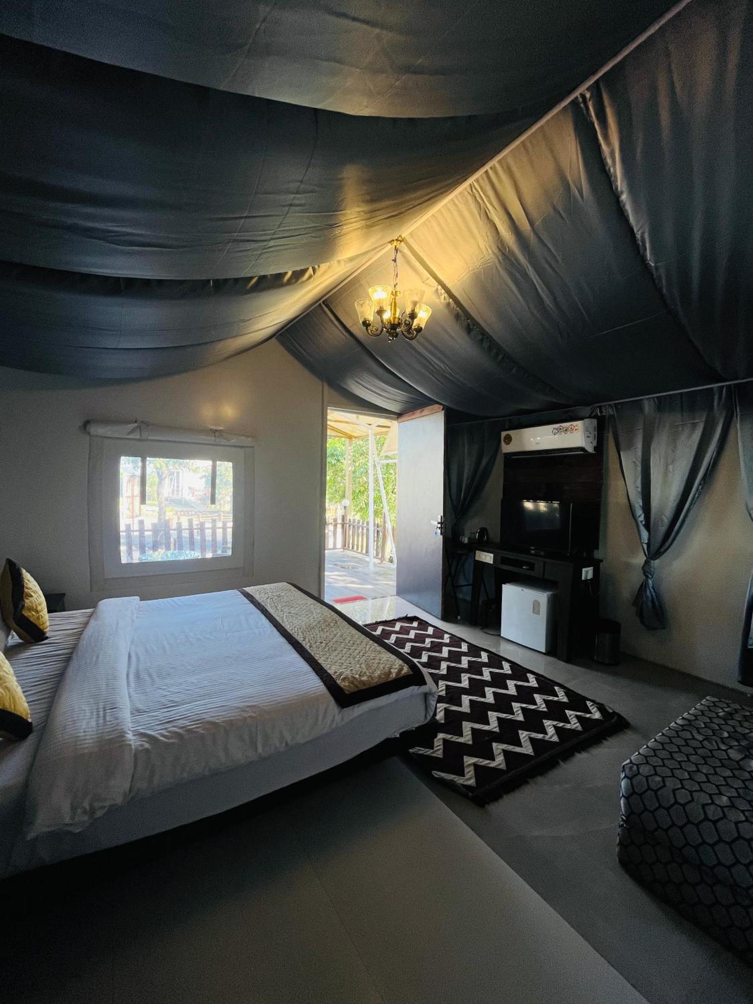 The Canvas Resort In Lonavla Exterior foto